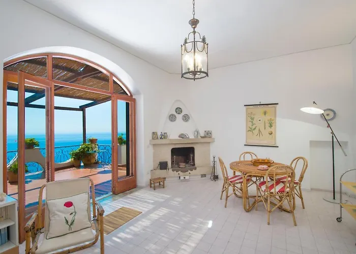 Bellavista Di Conca Villa